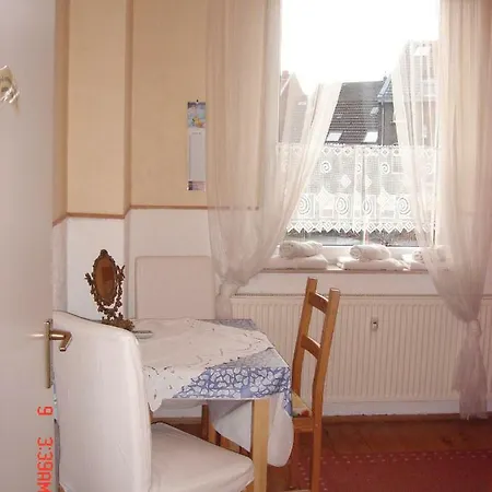 Koeln Vermietung Schwermer Экстерьер фото